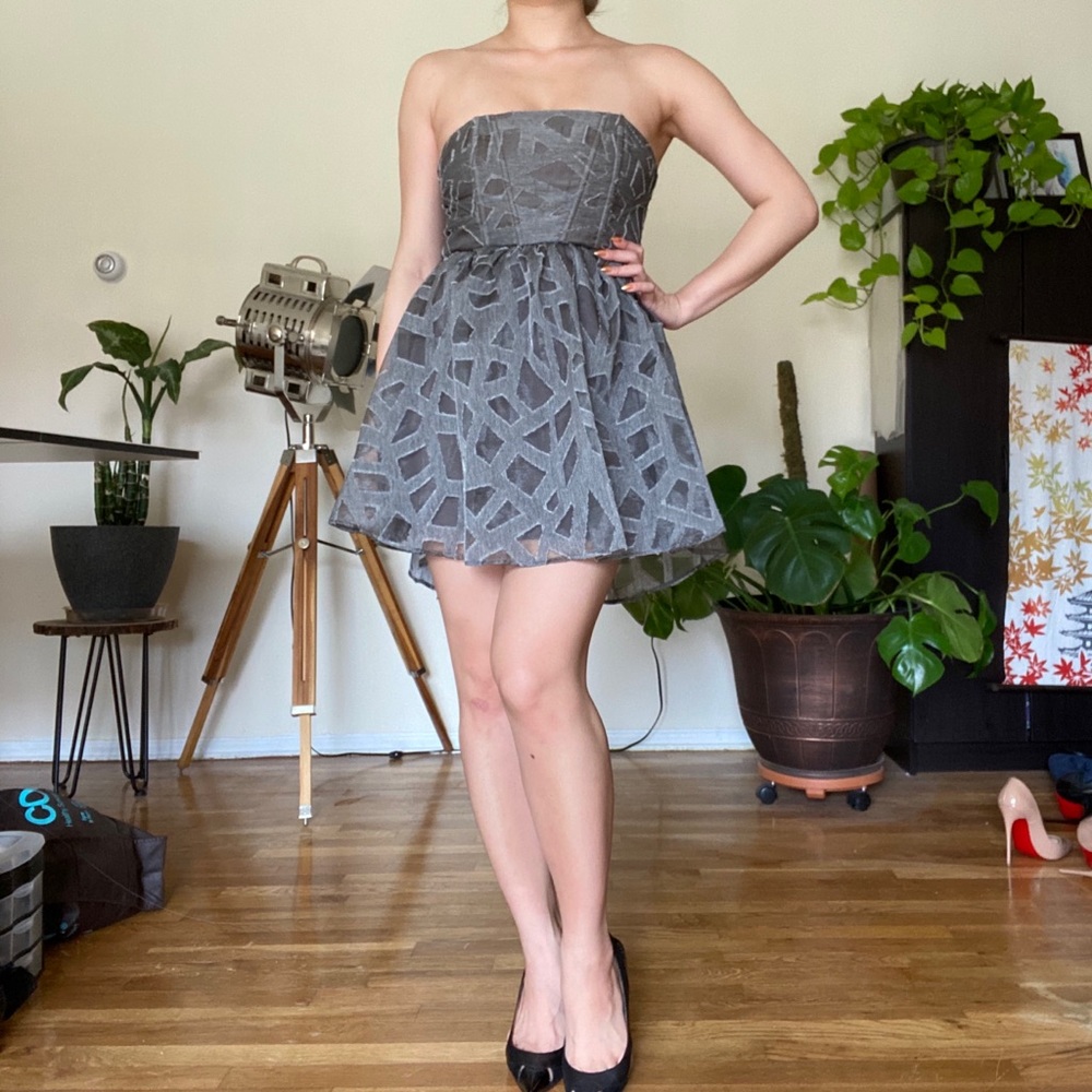 Alice + Olivia Textured Gray Strapless Dress